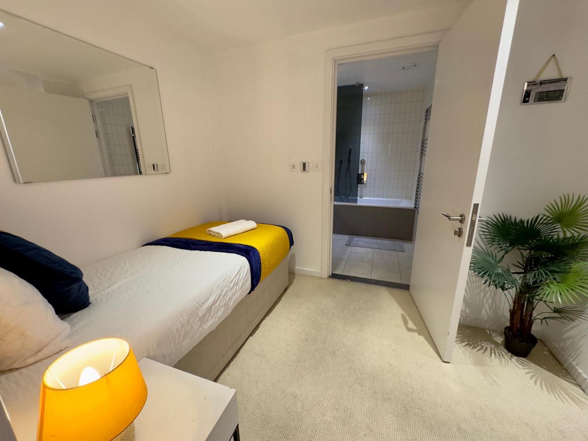 London Excel Cosy Apartment With Balcony & River View Close To O2 Arena, Cable Car, City Hall Exterior photo