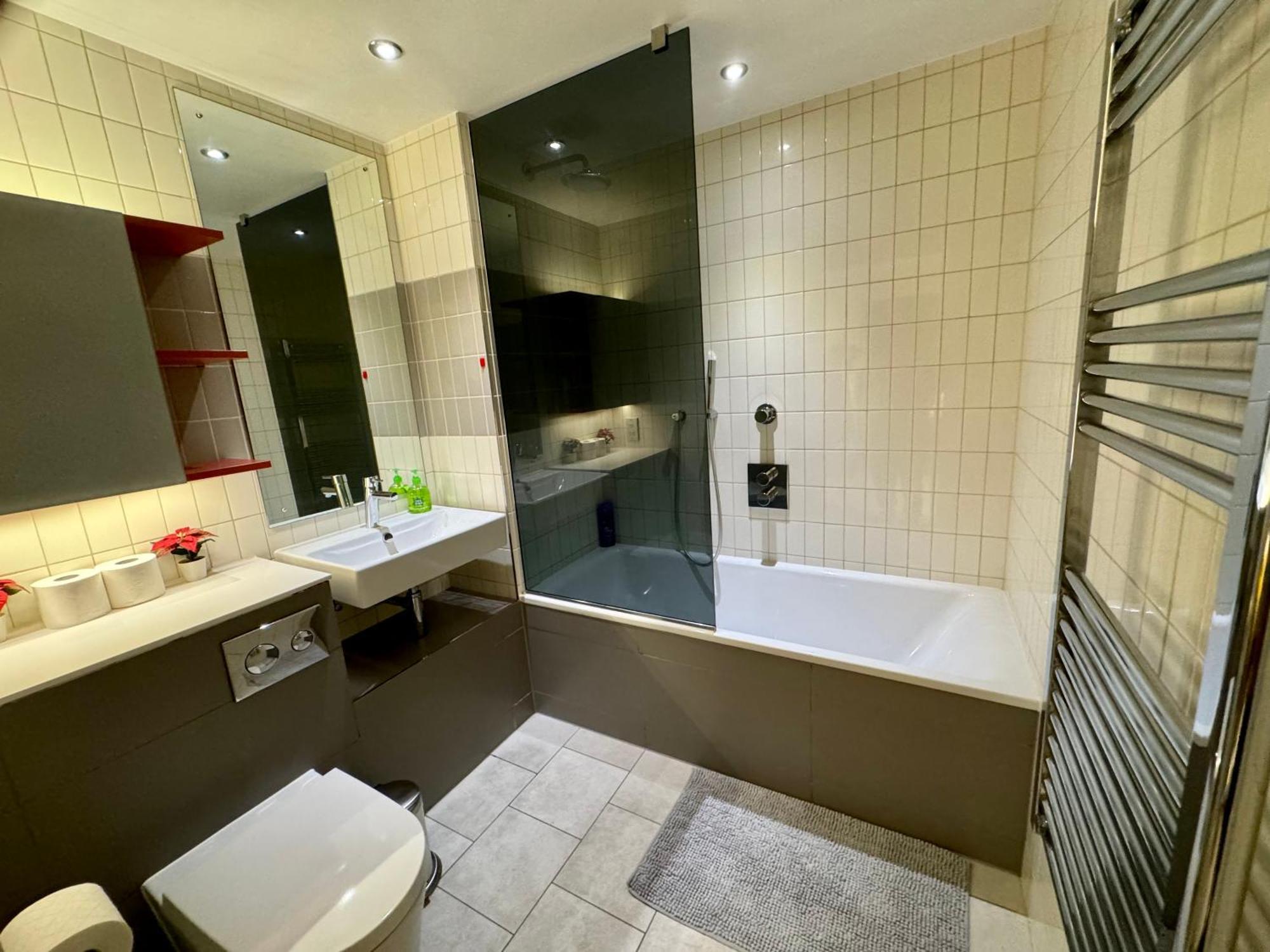 London Excel Cosy Apartment With Balcony & River View Close To O2 Arena, Cable Car, City Hall Exterior photo